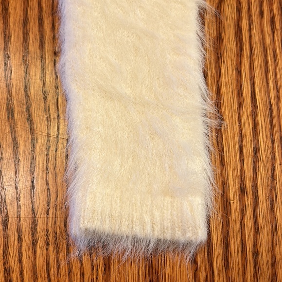 H&M White Soft Cropped Formal Sweater Size 4-6Y - Picture 7 of 7